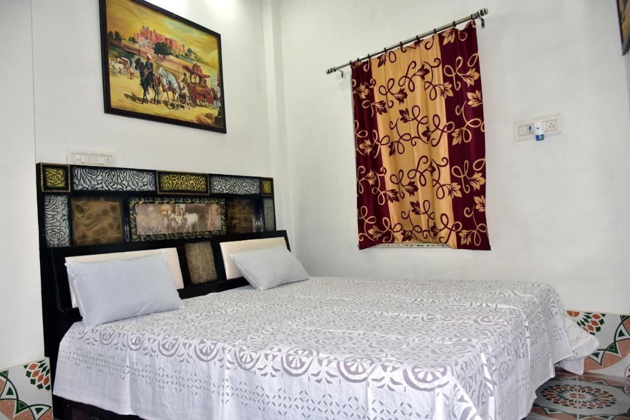 S. K. Guest House Bikaner Bagian luar foto